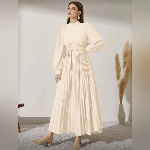 SHEIN Dresses & Skirts - SHEIN Cream Long Sleeve Maxi Dress